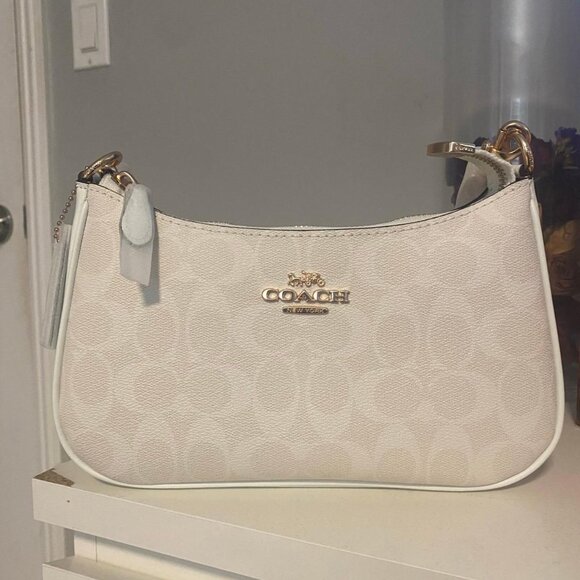 COACH Teri Shoulder Bag In Signature Canvas - Picture 1 of 11